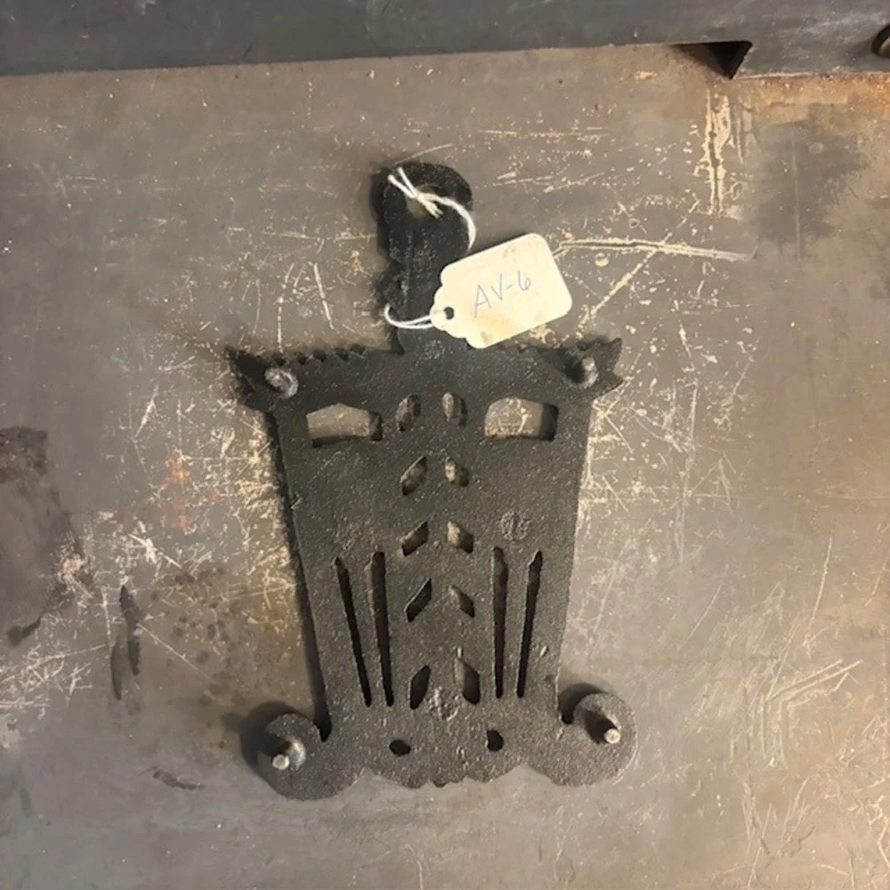Vintage Cast‎ Iron Trivet Hand Painted Brooms Heart Foliage Wall Decor Black 7in